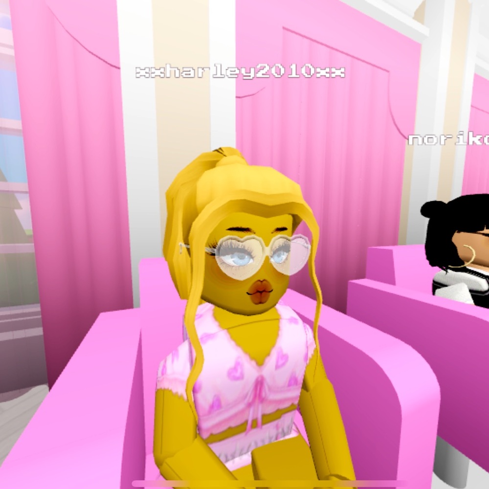 Roblox meet and greet+YouTube video